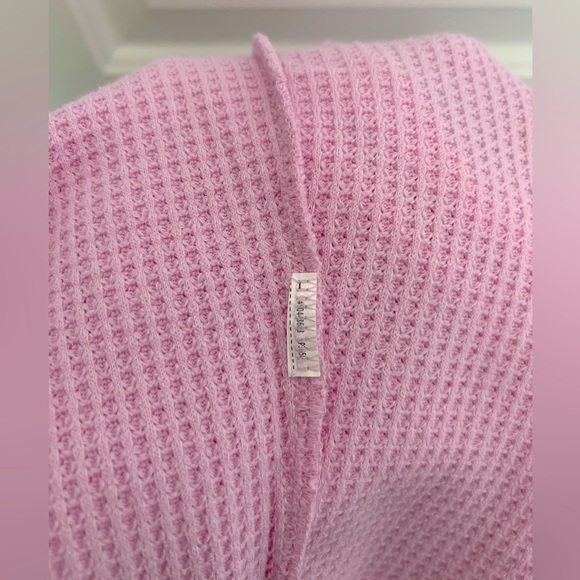 Forever 21 waffle mock next tee - Sz M - Picture 4 of 4